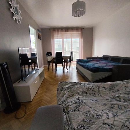 Appartement A Proximite De Disney De Val D Europe Montévrain Exteriér fotografie